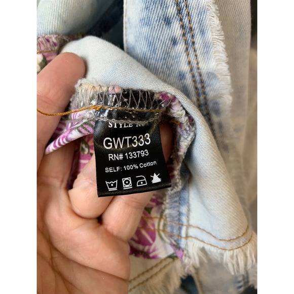 POL Denim Jacket Size S‎ Blue Acid Wash Floral Applique Embroidered Distressed - Picture 8 of 10